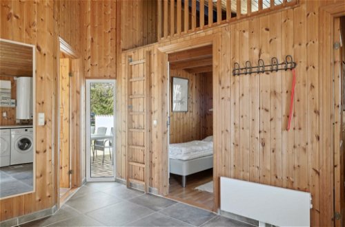 Foto 18 - Casa de 4 habitaciones en Klitmøller con terraza y sauna