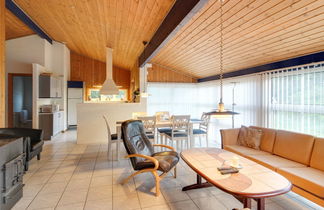 Foto 3 - Casa de 4 quartos em Klitmøller com terraço e sauna