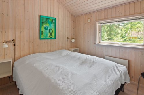 Photo 16 - Maison de 4 chambres à Aakirkeby avec terrasse et sauna