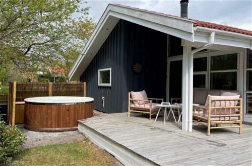 Photo 6 - Maison de 4 chambres à Aakirkeby avec terrasse et sauna