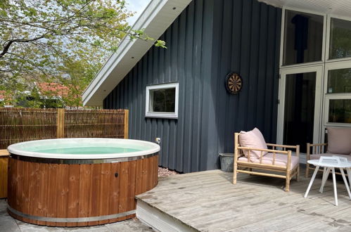 Photo 25 - Maison de 4 chambres à Aakirkeby avec terrasse et sauna