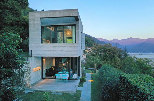 Photo 1 - Maison de 2 chambres à Cannero Riviera avec jardin et terrasse