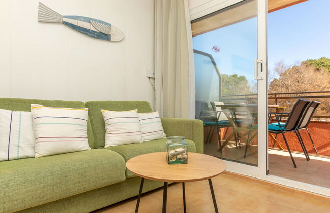 2 bedroom Apartment in Torroella de Montgrí with swimming pool - Photo 7
