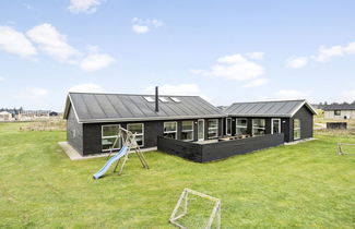 Foto 1 - Casa de 5 quartos em Løkken com terraço e sauna