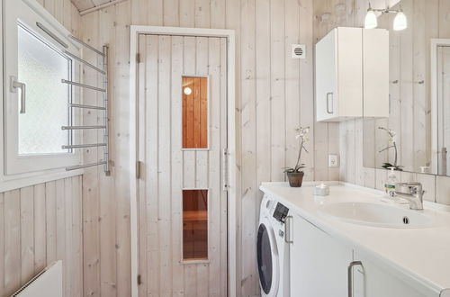 Foto 22 - Casa de 3 quartos em Løkken com terraço e sauna