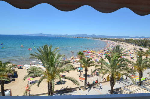 Photo 1 - 3 bedroom Apartment in Salou with terrace