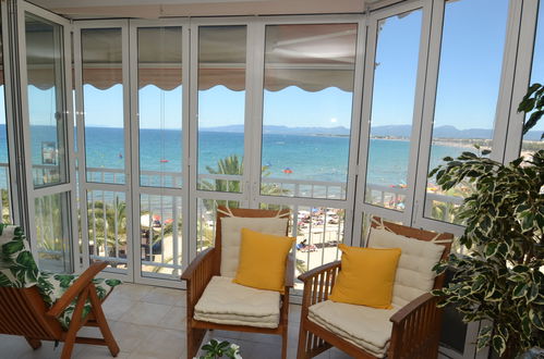 Foto 2 - Appartamento con 3 camere da letto a Salou con terrazza e vista mare