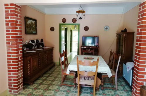 Photo 8 - 4 bedroom House in Balatonboglár with garden and mountain view