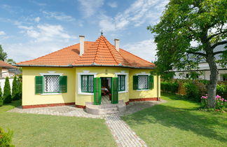 Photo 1 - Maison de 4 chambres à Balatonboglár avec jardin