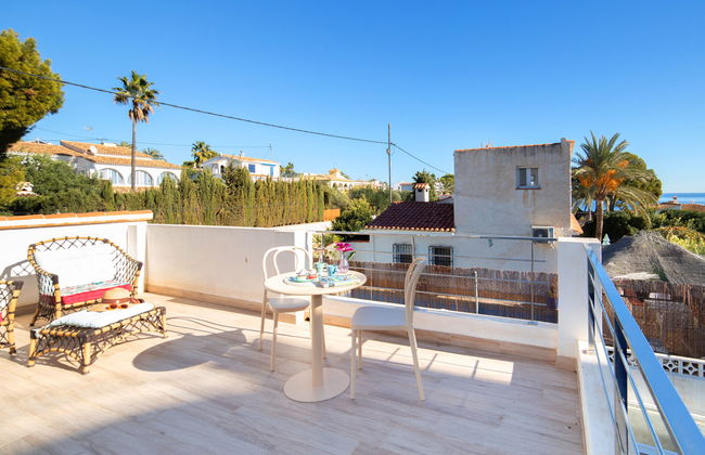 Casa de 5 quartos em Calp com piscina privada e jardim - Foto 25