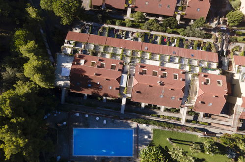 Photo 4 - Appartement de 2 chambres à Ospedaletti avec piscine et vues à la mer