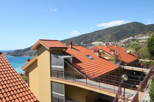 Foto 31 - Apartamento de 2 habitaciones en Ospedaletti con piscina y vistas al mar