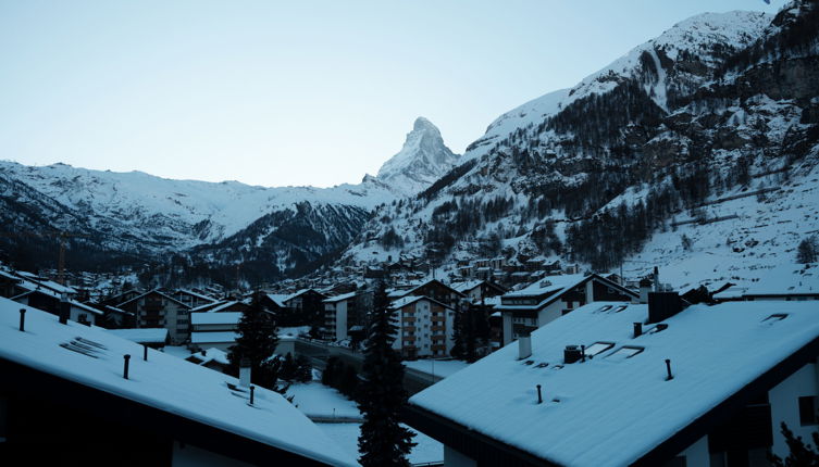 Foto 1 - Appartamento con 1 camera da letto a Zermatt con vista sulle montagne