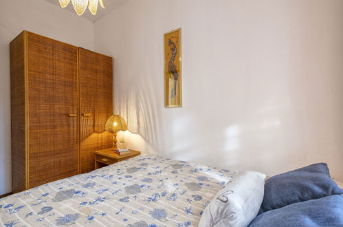 Foto 25 - Appartamento con 2 camere da letto a Golfo Aranci con giardino e vista mare