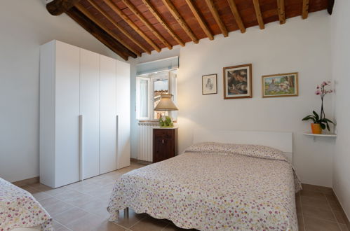 Foto 14 - Appartamento con 2 camere da letto a Capannori con piscina privata e giardino