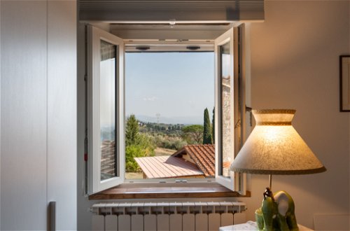 Foto 15 - Apartment mit 2 Schlafzimmern in Capannori mit privater pool und garten