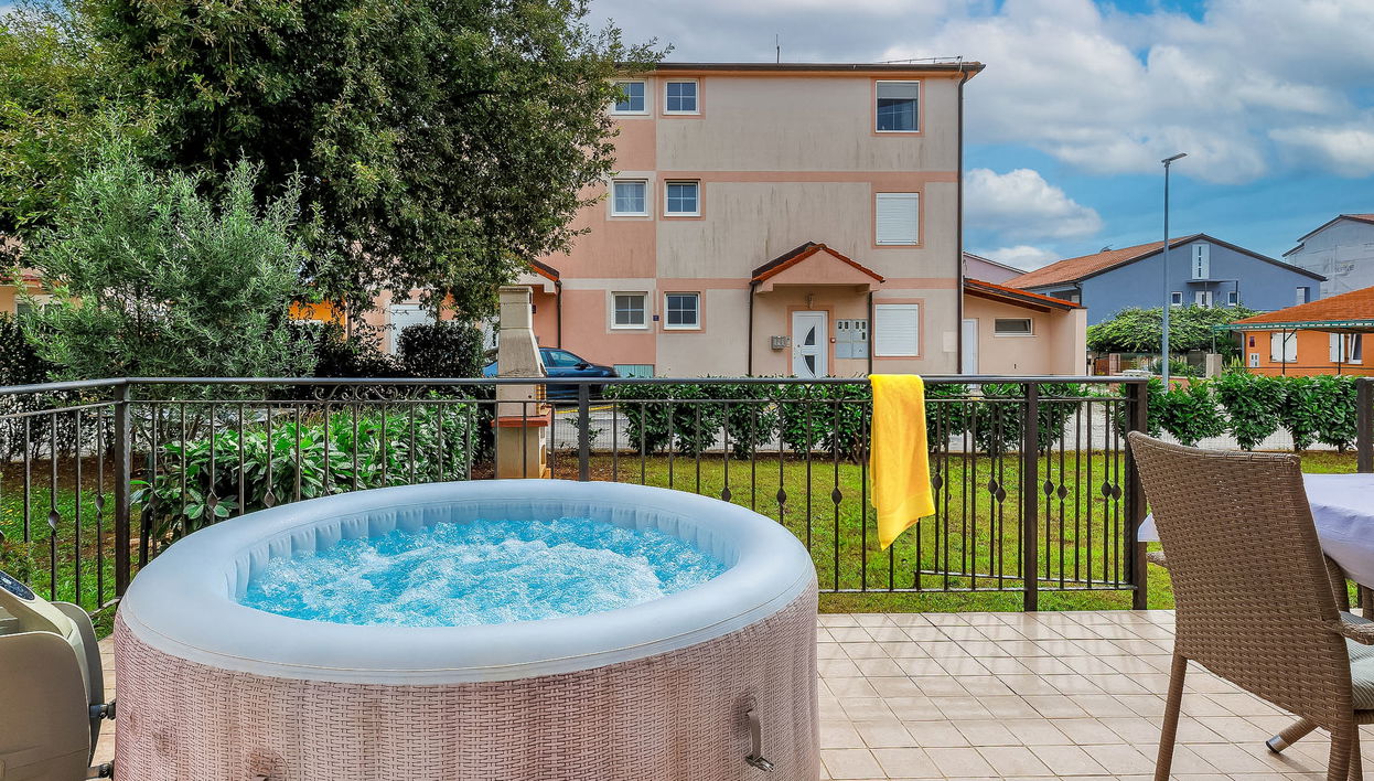 Apartamento de 3 quartos em Medulin com jardim e terraço - Foto 1