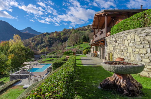 Foto 2 - Casa de 2 habitaciones en Cerano d'Intelvi con piscina privada y vistas a la montaña