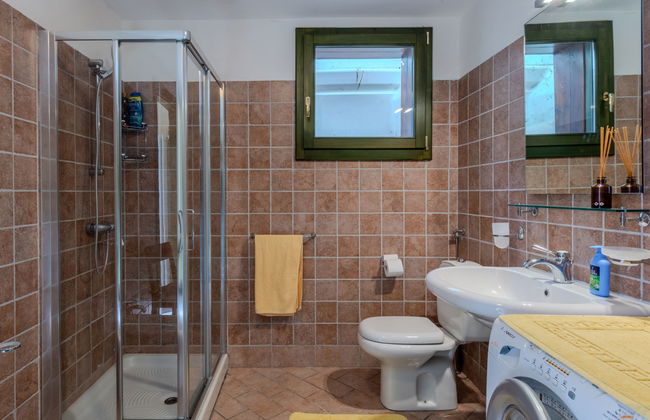 Casa de 3 quartos em Cerano d'Intelvi com piscina privada e jardim - Foto 25