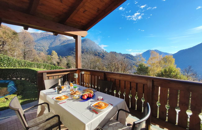 Casa de 3 quartos em Cerano d'Intelvi com piscina privada e jardim - Foto 26