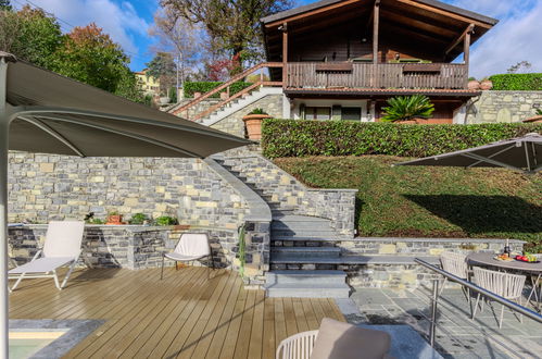 Photo 5 - 2 bedroom House in Cerano d'Intelvi with private pool and mountain view