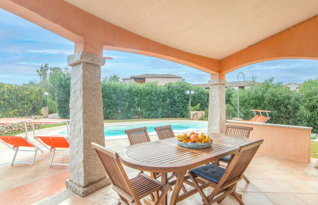Casa de 4 quartos em Muravera com piscina privada e jardim - Foto 2