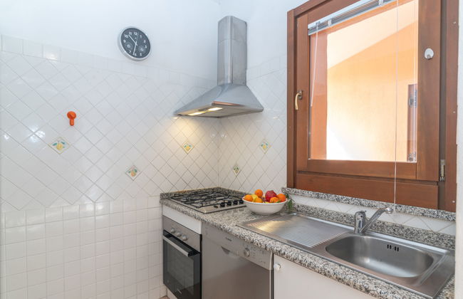 Casa de 4 quartos em Muravera com piscina privada e jardim - Foto 10