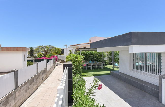 4 bedroom House in San Bartolomé de Tirajana with private pool and garden - Photo 32