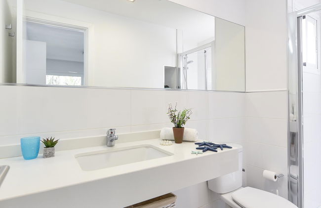 4 bedroom House in San Bartolomé de Tirajana with private pool and garden - Photo 13