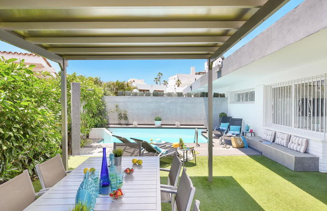 4 bedroom House in San Bartolomé de Tirajana with private pool and garden - Photo 19