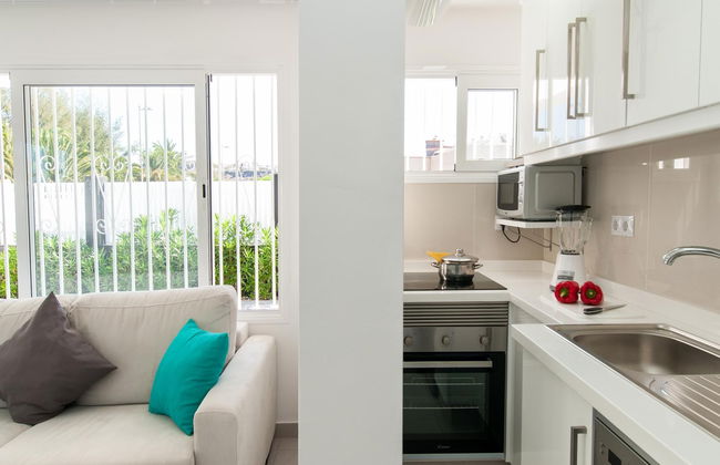 4 bedroom House in San Bartolomé de Tirajana with private pool and garden - Photo 4