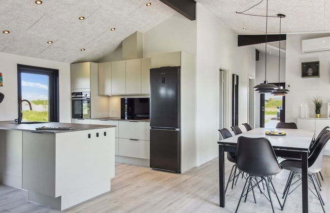 4 bedroom House in Løkken with private pool and terrace - Photo 18