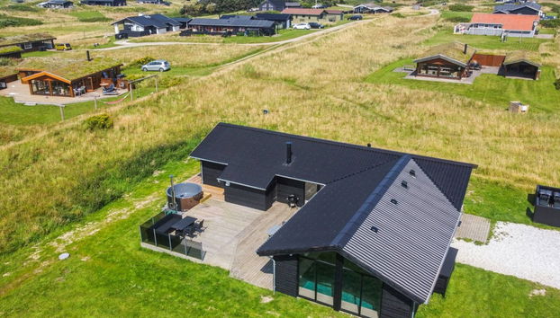 4 bedroom House in Løkken with private pool and terrace - Photo 4