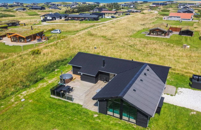 4 bedroom House in Løkken with private pool and terrace - Photo 4