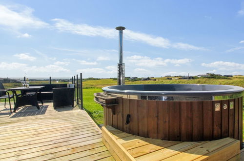 Foto 8 - Casa de 4 quartos em Løkken com piscina privada e terraço