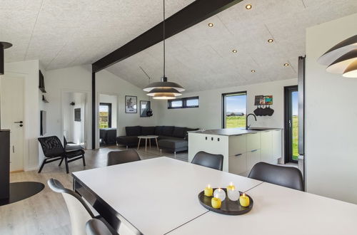 Foto 17 - Casa de 4 quartos em Løkken com piscina privada e terraço