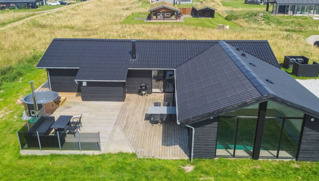 4 bedroom House in Løkken with private pool and terrace - Photo 1