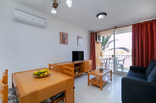 Photo 3 - 1 bedroom Apartment in Calp with swimming pool and sea view