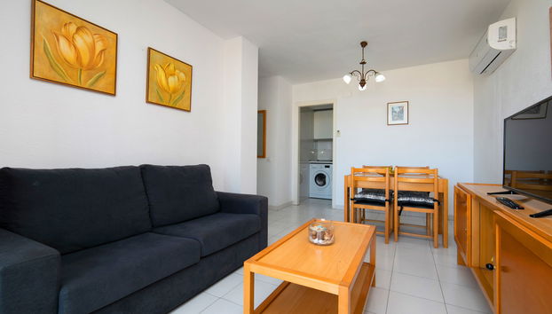 2 bedroom Apartment in Calp with swimming pool and garden - Photo 5