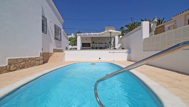 3 bedroom House in Calp with private pool and garden - Photo 5