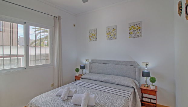 3 bedroom House in Calp with private pool and garden - Photo 3
