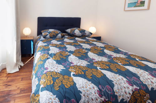 Foto 11 - Appartamento con 2 camere da letto a Dinard con vista mare