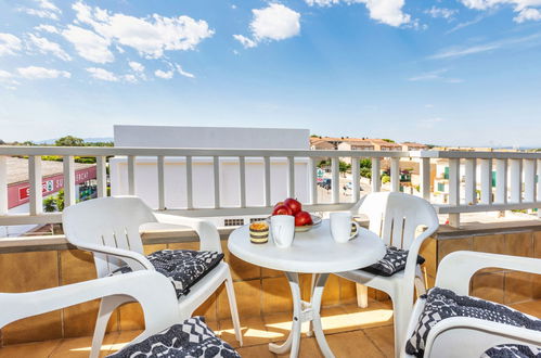 Photo 6 - 1 bedroom Apartment in Torroella de Montgrí with swimming pool and sea view