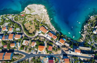 Foto 2 - Casa de 4 habitaciones en Senj con piscina privada y vistas al mar