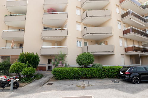 Photo 16 - Appartement de 1 chambre à Cavalaire-sur-Mer avec terrasse et vues à la mer