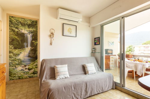 Foto 4 - Apartment mit 1 Schlafzimmer in Cavalaire-sur-Mer mit terrasse und blick aufs meer