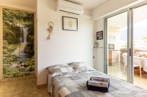 Foto 11 - Apartamento de 1 habitación en Cavalaire-sur-Mer con terraza y vistas al mar
