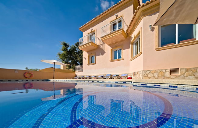 Casa de 8 quartos em Calp com piscina privada e jardim - Foto 1