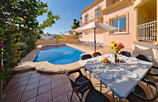 Photo 2 - Maison de 7 chambres à Calp avec piscine privée et vues à la mer