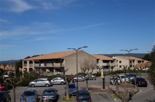 Photo 15 - Appartement en Saint-Cyr-sur-Mer avec terrasse et vues à la mer